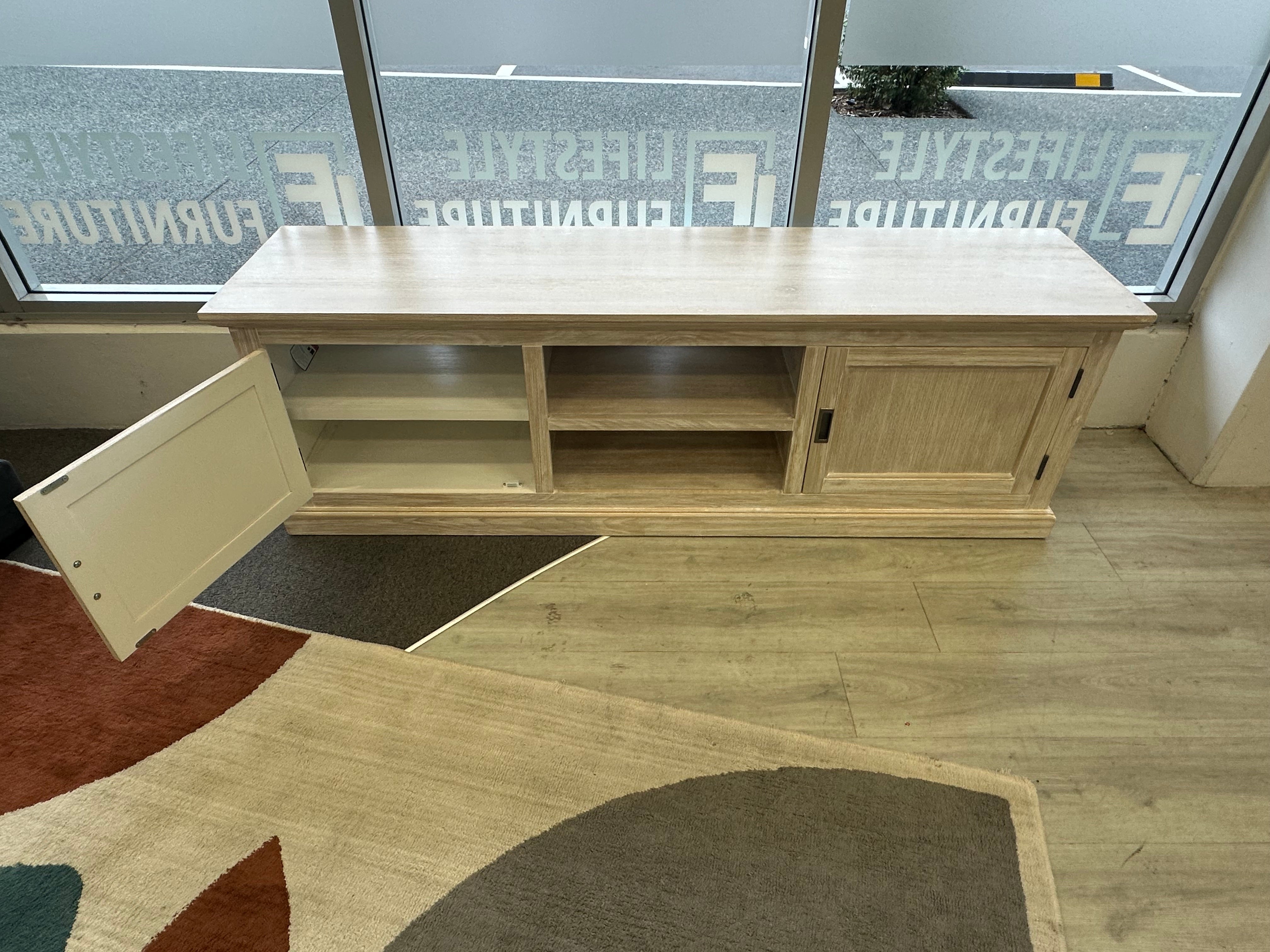 Harbour TV Unit